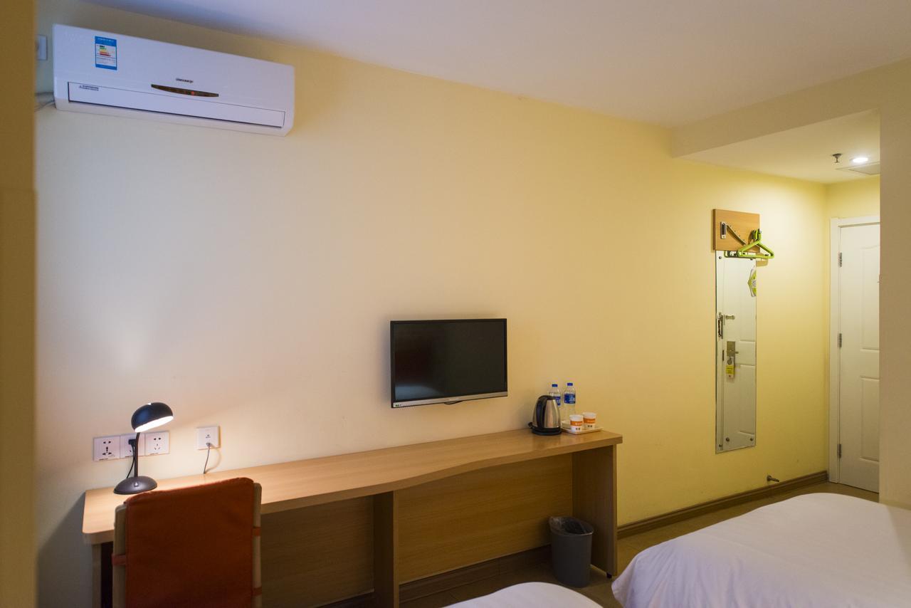 Home Inn Shanghai South Pudong Road Expo Exterior foto
